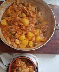 700 g di baccalà ammollato e dissalato, a pezzi grandi (vedere consigli) 40 g di olio extravergine di oliva + q.b. Stoccafisso Accomodato Alla Ligure Zampine In Cucina