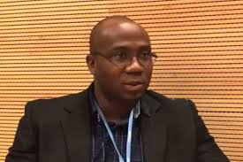 Dr.-Lennox-Gladden,–Chief-