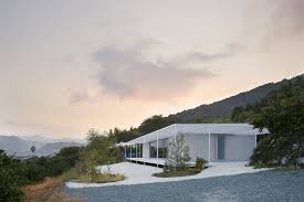 Private houses seongbuk gate hills located in seoul south korea. 2id Architects Designs A Hilltop Modernist House In Rural Japan Surrounded By Mandarin Plantation De51gn