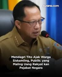 Seruan Menteri Dalam Negeri (Mendagri) Tito Karnavian untuk membangkitkan  kembali sistem keamanan lingkungan alias siskamling di seluruh Indonesia,  memicu perdebatan sengit di ruang publik. Di satu sisi, ajakan ini  dibingkai sebagai upaya