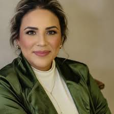 Asking for a friend. They live in a hotel and only have access to a  microwave. Good options for food help? Also, they do not drive and rely