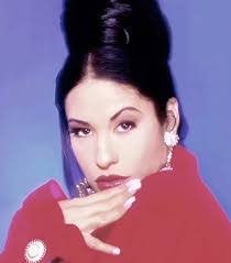 Selena Lynn's Instagram, Twitter & Facebook