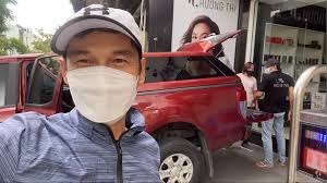 Việt Hương mua xe 700 triệu tặng chồng, thuê tài xế từng lái cho cố nghệ sĩ  Chí Tài