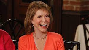 She's a her reported cause of death was complications from pneumonia. Mary Tyler Moore Star Of The Mary Tyler Moore Show Dies At 80 Abc News