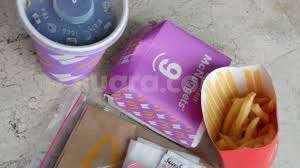 Jakarta — the bts meal, kolaborasi bts x mcdonald's hadir di indonesia pada 9 juni mulai pukul 11.00 wib. Fbgz9v1jq5vrsm