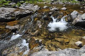 Prenez à gauche en direction du mont gerbier des joncs en suivant les points bleus le long de la d378. La Naissance De La Loire Agence Agence De L Eau Loire Bretagne