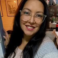 jenniferlovehewitt is here tomorrow! 💛