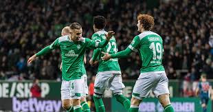 Bei 35 grad scheuchte trainer florian kohfeldt seine jungs am sonntag über den platz. Jung Aufstrebend Und Erfolgshungrig Sv Werder Bremen