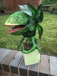 Little Shop Of Horrors Man Eating Plant 50cm Sculpture Movie Prop Replica Audrey 2 Horror Plant In 2021 Halloween Outside Easy Halloween Decorations Man Eating Plant