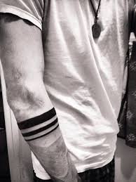 Epingle par samanta sur tatuajes beau tatouage tatouages. Idees Tattoo Pour Les Fans De Tour De Bras Beachbrother Magazine