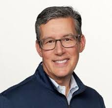 Daniel Storer's Instagram, Twitter & Facebook