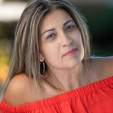 Becoming An Unstoppable Woman in Health & Wellness: 34 HOLISTIC WAYS to  Heal Your Mind, Body and Soul