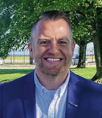 Photo gallery and video: A hero comes home, and a grateful community honors  him