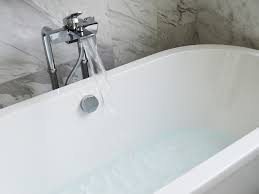 Cracks in a bathroom tub are not only unsightly they can also be the cause of further damage to your bathroom if not properly repaired. How To Repair A Cracked Fiberglass Bathtub The Money Pit