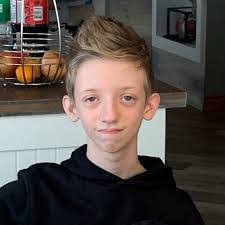 Jay Knopf's Instagram, Twitter & Facebook