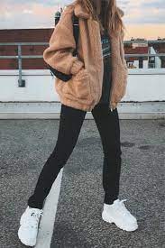 25 Charming Outfits With Black Jeans For Inspiration Winter Fashion Outfits Womens Black Jeans Outfit Thrifted Outfits