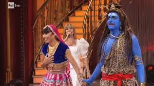 He and federico russo both hosted the voice italy. Passi Di Danza Che Hanno Stregato Barbara D Urso Celebra Costantino Della Gherardesca Bubinoblog Ascolti E Notizie Sulla Tv