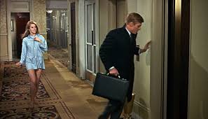 The vivacious and adventurous corie and the conservative and dignified paul. Fonda And Redford Barefoot In The Park Crimson Kimono