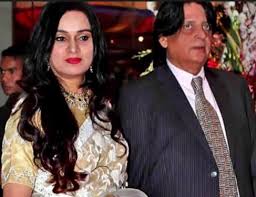 Padmini Kolhapure Family Husband Son Daughter Father Mother Marriage Photos Biography Profile Inggit was sick and matched him with mr. padmini kolhapure family husband son