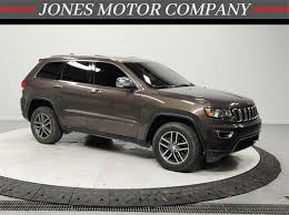 Image result for Walnut Brown 2018 Grand Cherokee