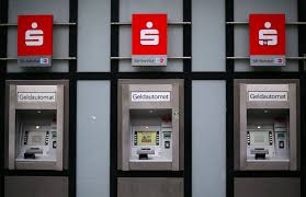 Welche gebühren fallen für das geld abheben in dänemark an? Sparkassen Kunden Zahlen Gebuhren Am Automaten