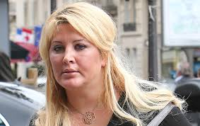 Elle est également styliste, chanteuse et présentatrice de télévision française. Loana Son Pere La Forcait A Repeter Plus Tard Je Serai Une Pute Gossip