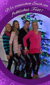 Tattoos lösen sich im wasserbad zügig vom trägerblatt ab, so dass das gewünschte motiv anschließend einfach mithilfe einer pinzette auf den nagel aufgelegt werden kann. Pns24 Team X Mas Naildesign Shop 24 Fest Shops