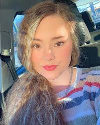 Courtney Blakney (@megbygosh) • Instagram photos and videos