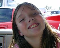 Elizabeth Lunsford's Instagram, Twitter & Facebook