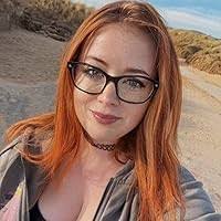 Amber Wiser's Instagram, Twitter & Facebook