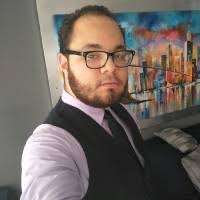 50+ perfiles de «Christopher Mora»