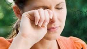 Atunci când ți se zbate ochiul, de fapt are loc o spasmă a mușchiului ocular, care se poate asemăna cu un cârcel la picior, de exemplu. Ce InseamnÄ DacÄ Å£i Se Zbate Ochiul Stang Este Mai RÄu Decat IÈi Imaginai