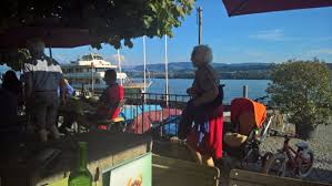 der schone lowen gastgarten am see picture of lowen meilen restaurant meilen tripadvisor