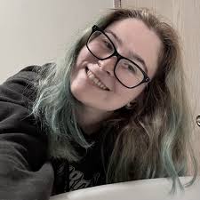 Hey everyone 🤩 I've just joined this group and I'm already looking for  help!! I have a kindle, my trusty old kindle lasted 3 years and I just got  the kindle scribe