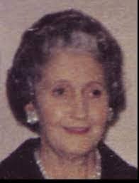 Winnie Baird's Instagram, Twitter & Facebook