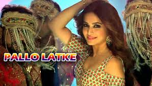 Pallo Latke Lyrics Song From The Movie Shaadi Mein Zaroor Aana A Itam Song Is Sung By Jyotica Tangri Amp Yasser Des New Hindi Songs Bollywood Songs Lyrics Pallo latke lyrics in hindi (पल्लो लटके हिंदी में) from the film shaadi mein zaroor aana, starring rajkummar rao, kriti kharbanda and govind namdev in a lead role. pallo latke lyrics song from the movie