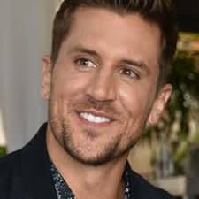 Famous Alumni of Vanderbilt University: Celebrities Who Went to Vanderbilt  (Page 2)