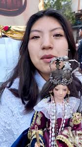 Palabras de la est. Wanda Camacho presidenta de la Federación de  estudiantes de secundaria Oruro, a inicio de la procesión VISO 2024