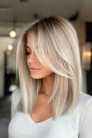 Melissa Schmid's Instagram, Twitter & Facebook