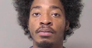 Woman seriously hurt, police arrested 19-year-old in connection