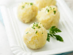 Klosse Aus Kartoffelbrei Rest Rezept Rezept Rezepte Klosse Kartoffelbrei