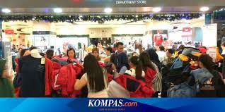 Juga tersedia lengkap kode promo & voucher diskon yang bisa kamu gunakan. Rumahkan Karyawan Matahari Jamin Tak Lakukan Phk Dan Tetap Bayar Gaji