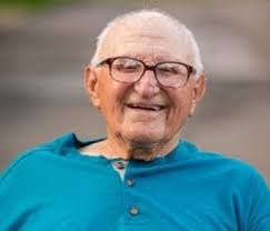 Aden Troyer's Instagram, Twitter & Facebook