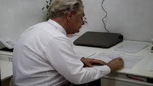 Anders hadden ze misschien wel voor een meer natuurlijke methode gekozen. Hoe Spermadokter Jan Karbaat Het Overzicht Kwijtraakte Het Parool