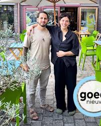 Deutsche teen dropbox pearl displays a decent body and is