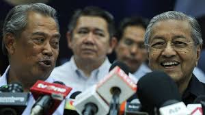 Khairuddin abu hassan tokoh negarawan terulung yakni tun dr mahathir mohamad telah membuat tiga keputusan yang bijak dan tepat kebelakangan ini. Commentary What S Behind Mahathir S Sacking And Malaysia S New Political Drama Cna