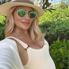 TOWIE's Danielle Armstrong details pregnancy skin changes in makeup-free  selfies