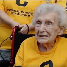 99-year-old Pittsburgh Pirates super fan attends her 1st game