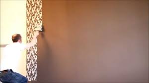 Wandgestaltung selber machen geometrische muster an die. Mit Musterwalzen Und Tankroller Muster Auf Die Wand Rollen Youtube