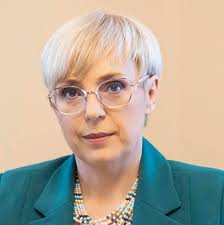 🔴 Filohan'ny Repoblikan'i Slovenie : Ho avy eto Madagasikara Hanao  fitsidihana ara-panjakana eto Madagasikara i Ramatoa Natasa Pirc Musar,  Filohan'ny Repoblikan'i Slovénie. Nankatoavin'ny filankevitry ny minisitra  ny fampitana am-bava momba ny fitsidihana